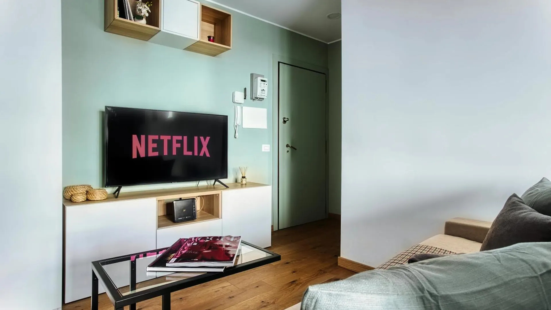 Apartment Zara Home - Central Station - 10' Duomo - San Siro Milan
