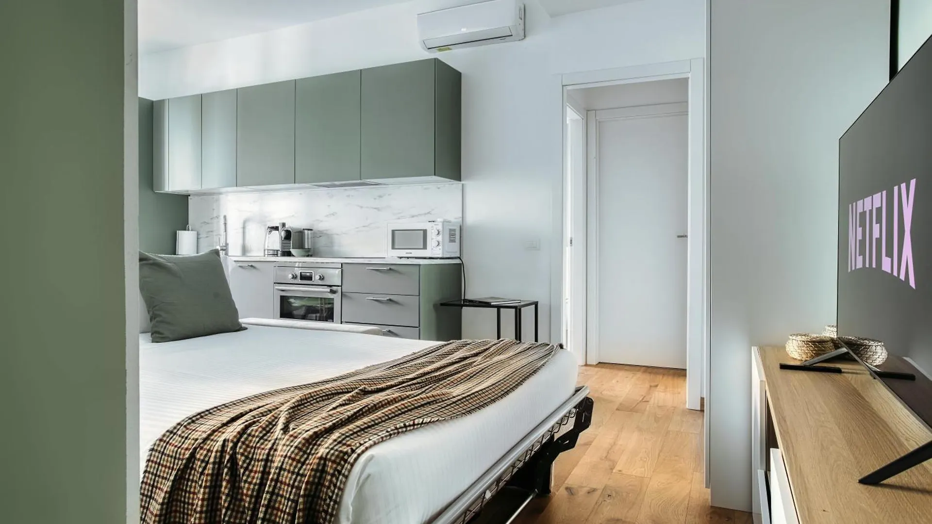 Apartment Zara Home - Central Station - 10' Duomo - San Siro Milan